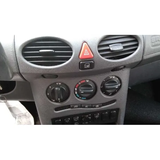 MERCEDES CLASE A (W168) '2000 160 (168.033) BLANCO