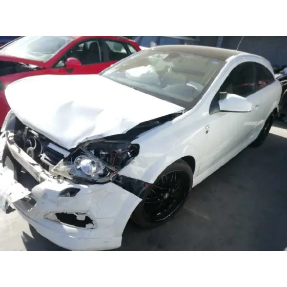 OPEL ASTRA GTC '2010 COSMO BLANCO