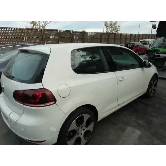 VOLKSWAGEN GOLF VI (5K1) '2011 1.6 TDI BLANCO
