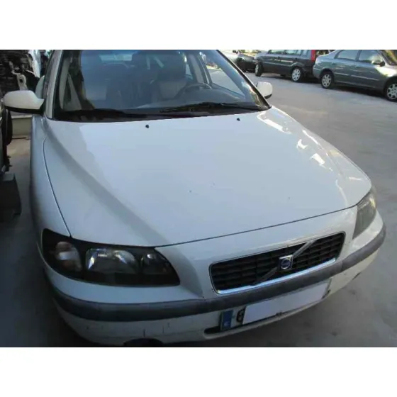 VOLVO S60 BERLINA '2001 D5 BLANCO
