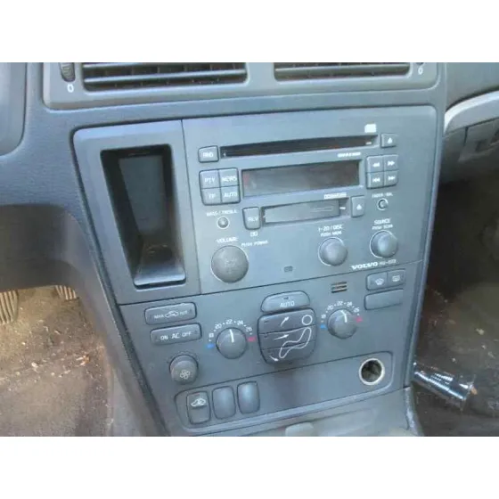 VOLVO S60 BERLINA '2001 D5 BLANCO