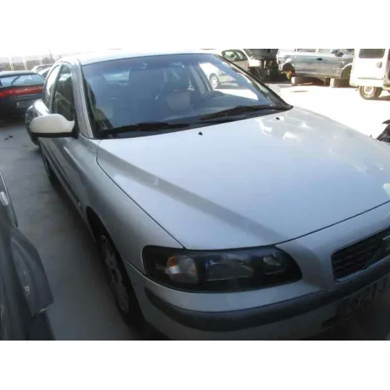 VOLVO S60 BERLINA '2001 D5 BLANCO