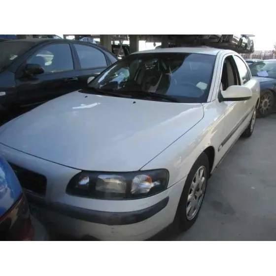 VOLVO S60 BERLINA '2001 D5 BLANCO