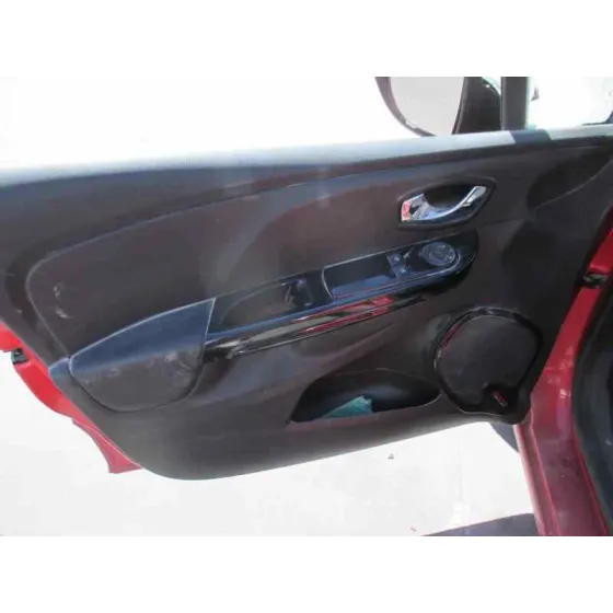 RENAULT CLIO IV '2012 DYNAMIQUE ROJO