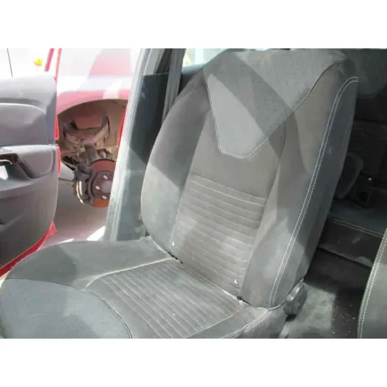 RENAULT CLIO IV '2012 DYNAMIQUE ROJO
