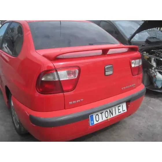 SEAT CORDOBA BERLINA (6K2) '1999 * ROJO