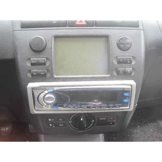 SEAT CORDOBA BERLINA (6K2) '1999 * ROJO
