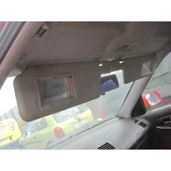 SEAT CORDOBA BERLINA (6K2) '1999 * ROJO