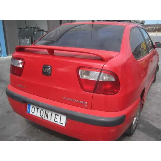SEAT CORDOBA BERLINA (6K2) '1999 * ROJO