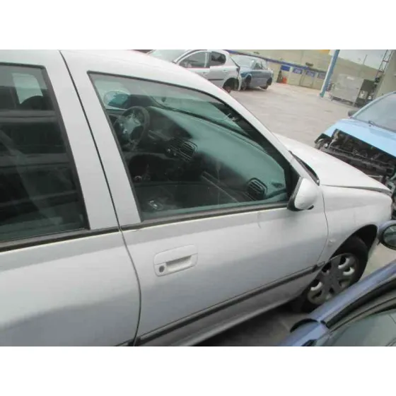 PEUGEOT 406 BERLINA (S1/S2) '2001 STDT BLANCO
