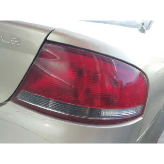 CHRYSLER SEBRING BERLINA (JR41) '2002 2.0 LE MARRON