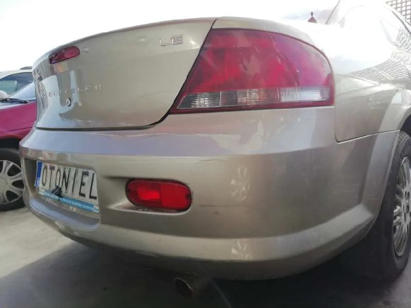 CHRYSLER SEBRING BERLINA (JR41) '2002 2.0 LE MARRON
