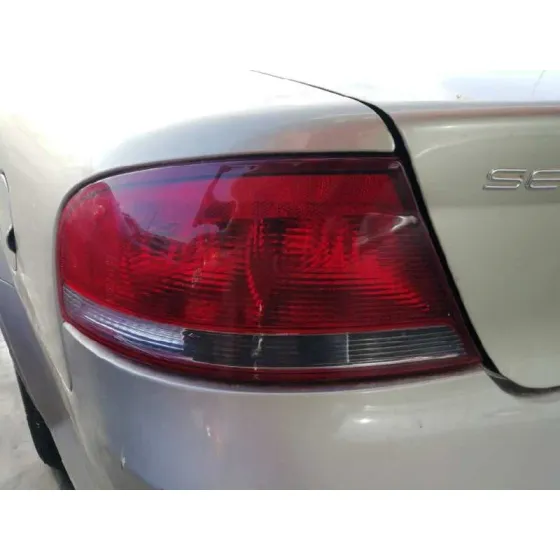 CHRYSLER SEBRING BERLINA (JR41) '2002 2.0 LE MARRON