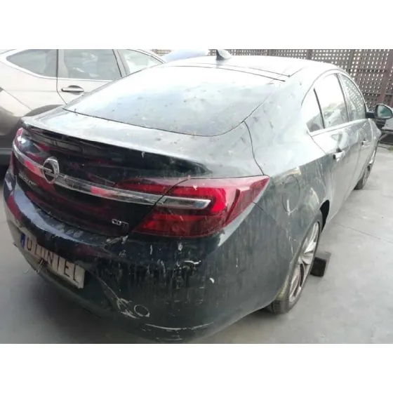 OPEL INSIGNIA BERLINA '2016 EXCELLENCE NEGRO
