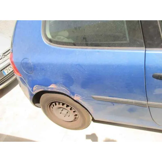 VOLKSWAGEN GOLF V BERLINA (1K1) '2004 1.9 TDI AZUL