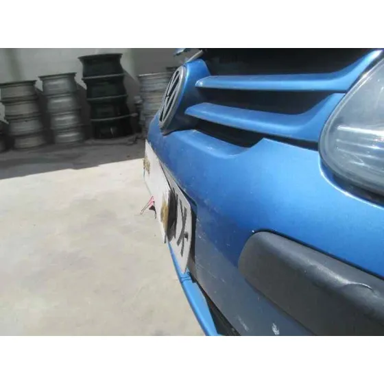 VOLKSWAGEN GOLF V BERLINA (1K1) '2004 1.9 TDI AZUL