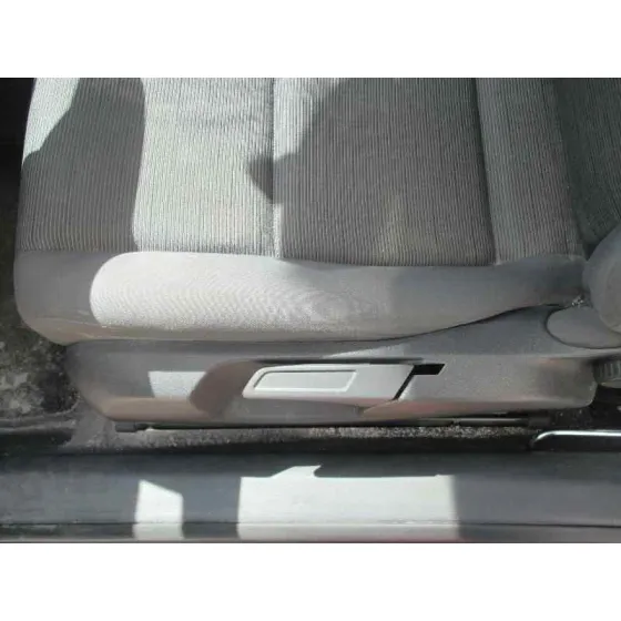 VOLKSWAGEN GOLF V BERLINA (1K1) '2004 1.9 TDI AZUL