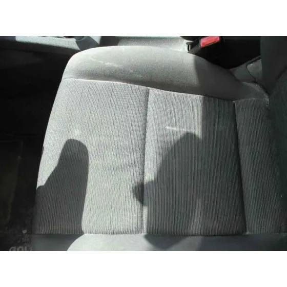 VOLKSWAGEN GOLF V BERLINA (1K1) '2004 1.9 TDI AZUL
