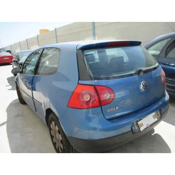 VOLKSWAGEN GOLF V BERLINA (1K1) '2004 1.9 TDI AZUL