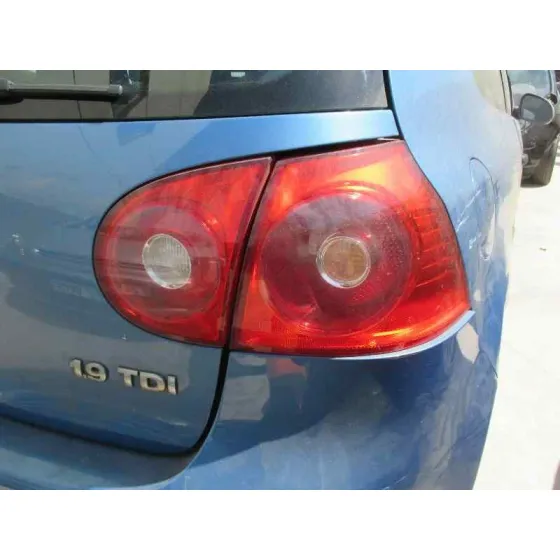 VOLKSWAGEN GOLF V BERLINA (1K1) '2004 1.9 TDI AZUL
