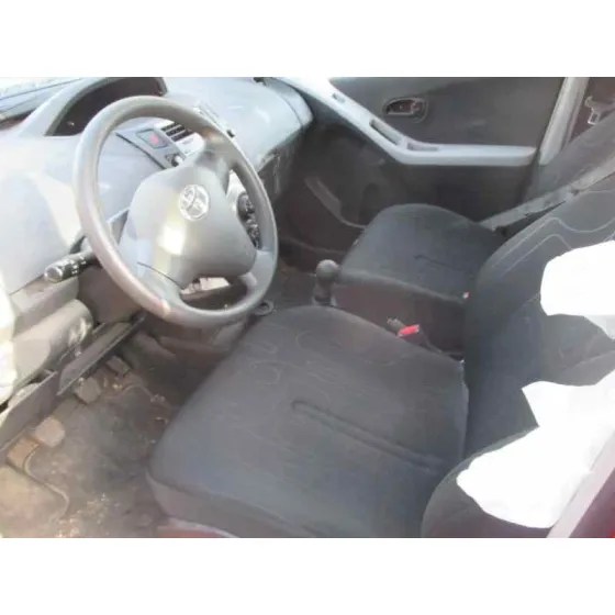 TOYOTA YARIS '2009 ACTIVE ROJO