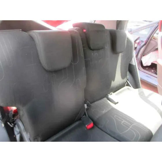 TOYOTA YARIS '2009 ACTIVE ROJO