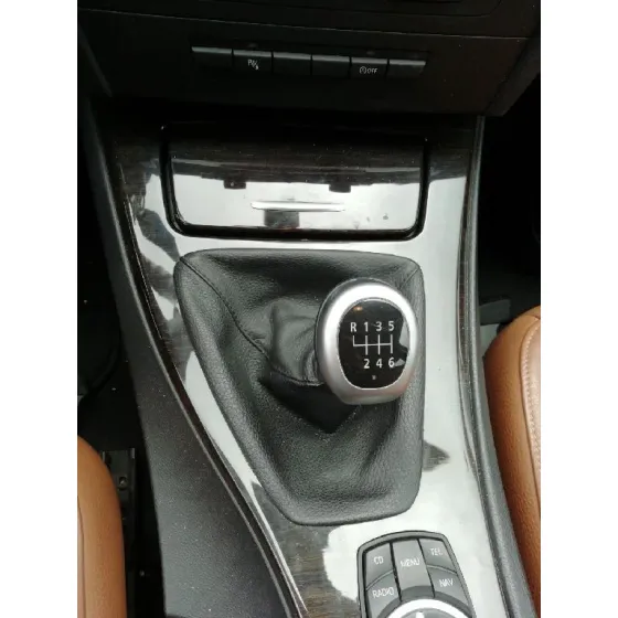 BMW SERIE 3 BERLINA (E90) '2011 318D BLANCO