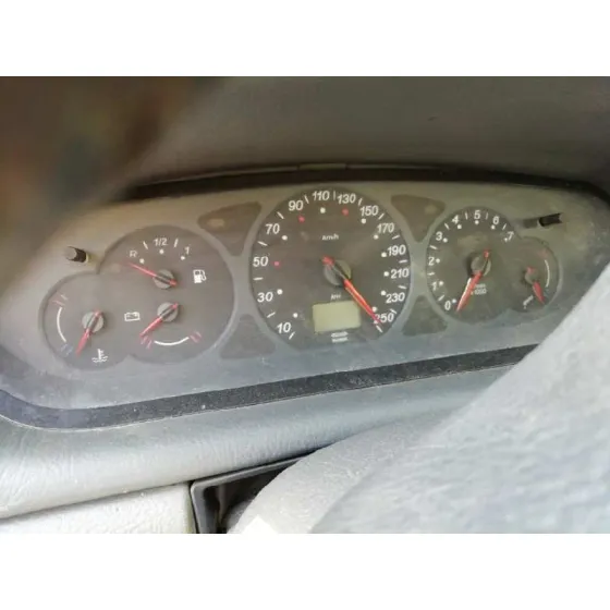 CITROEN C5 BERLINA '2001 2.0 HDI GRIS PLATA