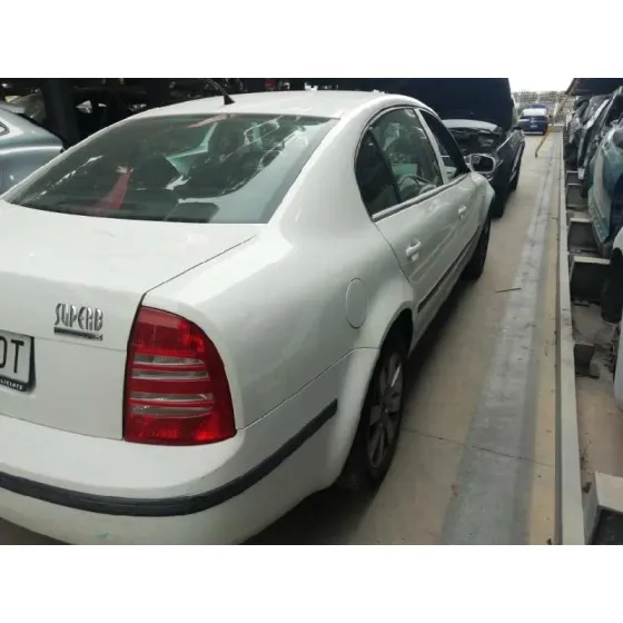 SKODA SUPERB (3U4) '2006 CLASSIC BLANCO