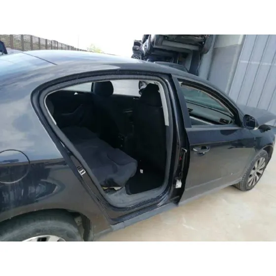 VOLKSWAGEN PASSAT BERLINA (3C2) '2010 ADVANCE PLUS NEGRO