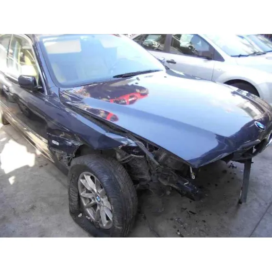BMW SERIE 5 BERLINA (E39) '2002 530D EXCLUSIVE AZUL OSCURO