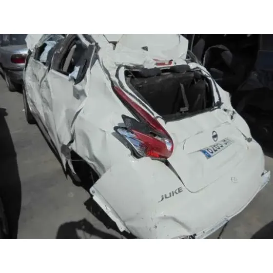 NISSAN JUKE (F15) '2016 KURO BLANCO