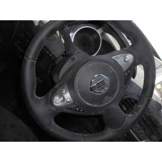 NISSAN JUKE (F15) '2016 KURO BLANCO