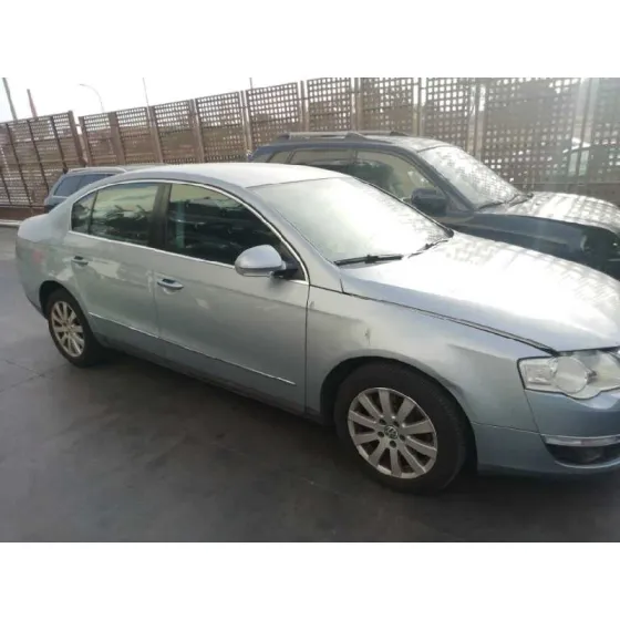 VOLKSWAGEN PASSAT BERLINA (3C2) '2005 ADVANCE GR