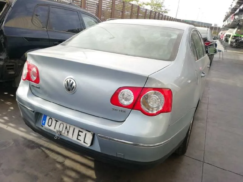 VOLKSWAGEN PASSAT BERLINA (3C2) '2005 ADVANCE GR