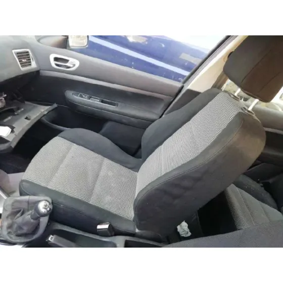 PEUGEOT 307 BERLINA (S2) '2005 D-SIGN GRIS