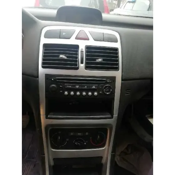 PEUGEOT 307 BERLINA (S2) '2005 D-SIGN GRIS