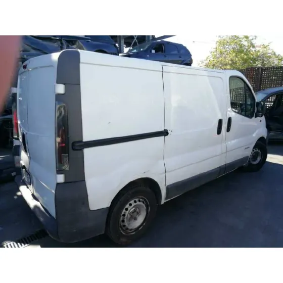 RENAULT TRAFIC CAJA CERRADA (AB 4.01) '2004 1.9 DIESEL BLANCO