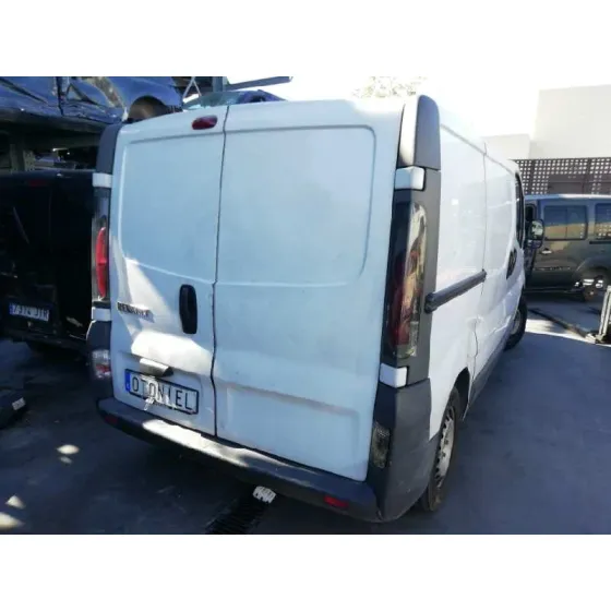 RENAULT TRAFIC CAJA CERRADA (AB 4.01) '2004 1.9 DIESEL BLANCO