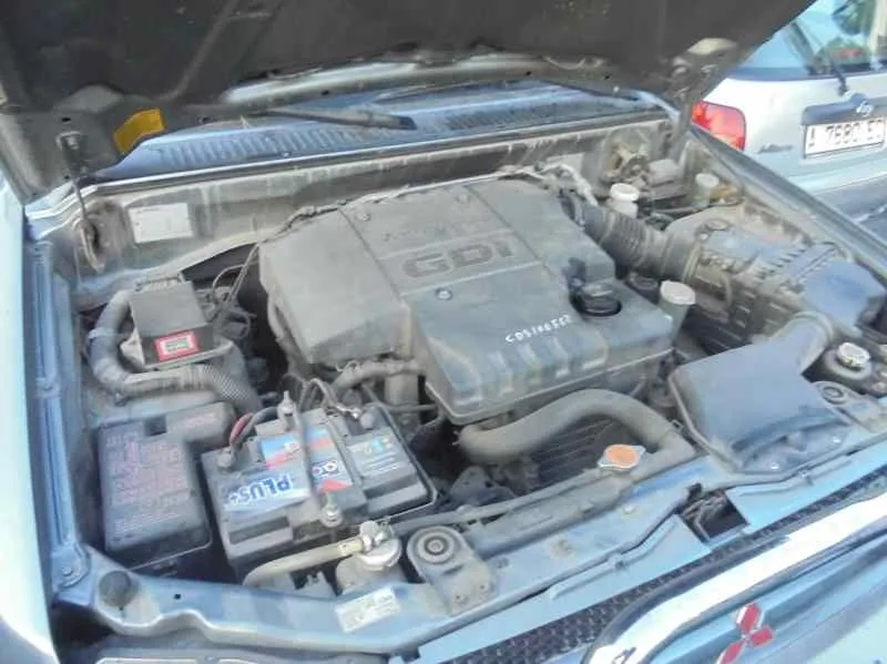 MITSUBISHI MONTERO PININ (H60/H70) MITSUBISHI MONTERO PININ (H60/H70) '2002 2000 GDI (5-PTAS.) GRIS 2000