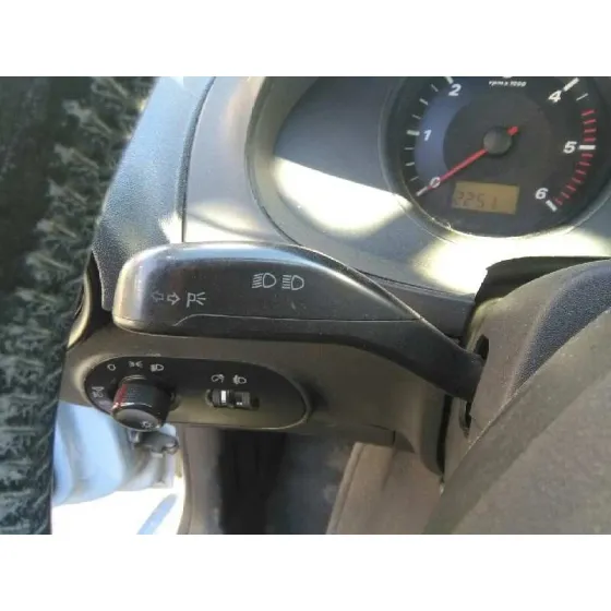 SEAT IBIZA (6L1) 2002 COOL AZUL