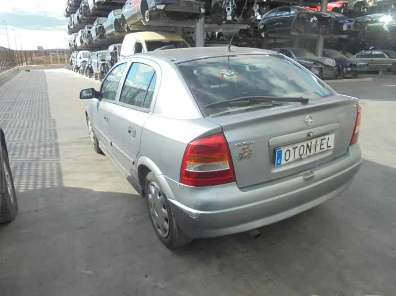 OPEL ASTRA G BERLINA '2004 CLUB PLATA