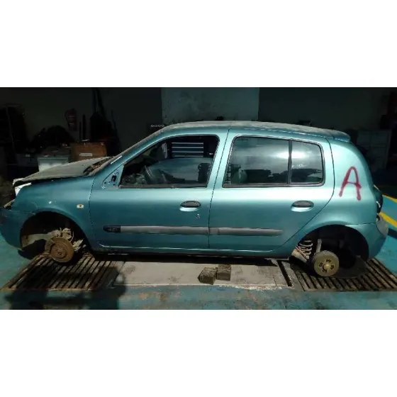 RENAULT CLIO II FASE II (B/CB0) '2004 1.5 DCI DIESEL AZUL