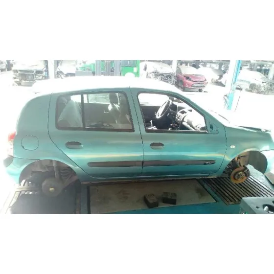 RENAULT CLIO II FASE II (B/CB0) '2004 1.5 DCI DIESEL AZUL