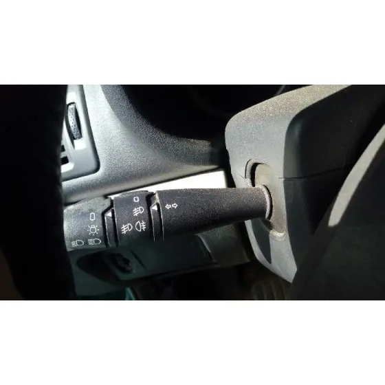 RENAULT CLIO II FASE II (B/CB0) '2004 1.5 DCI DIESEL AZUL