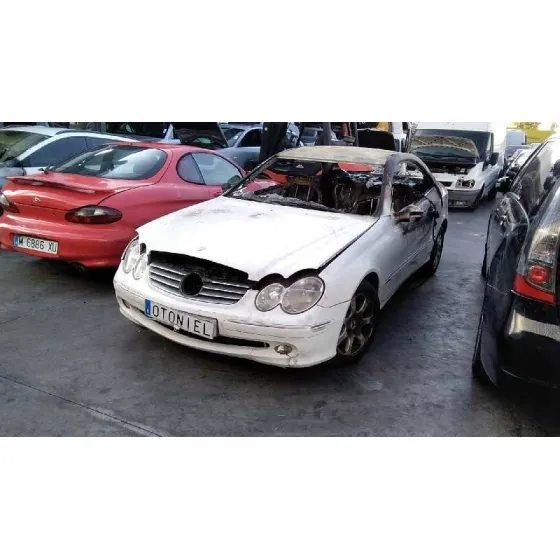 MERCEDES CLASE CLK (W209) COUPE '2003 * BLANCO/QUEMADO