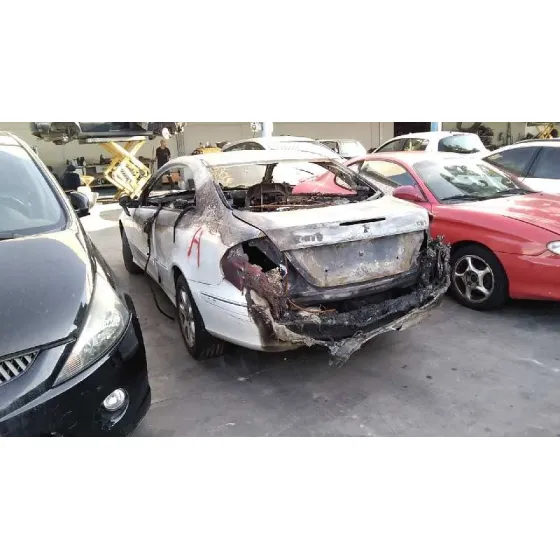 MERCEDES CLASE CLK (W209) COUPE '2003 * BLANCO/QUEMADO