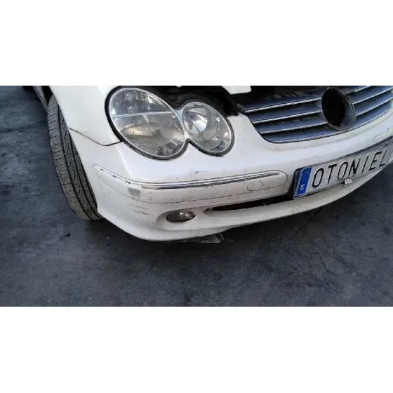 MERCEDES CLASE CLK (W209) COUPE '2003 * BLANCO/QUEMADO