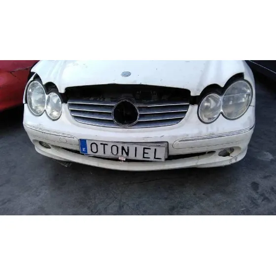 MERCEDES CLASE CLK (W209) COUPE '2003 * BLANCO/QUEMADO