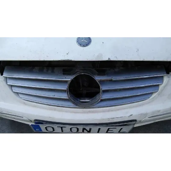 MERCEDES CLASE CLK (W209) COUPE '2003 * BLANCO/QUEMADO